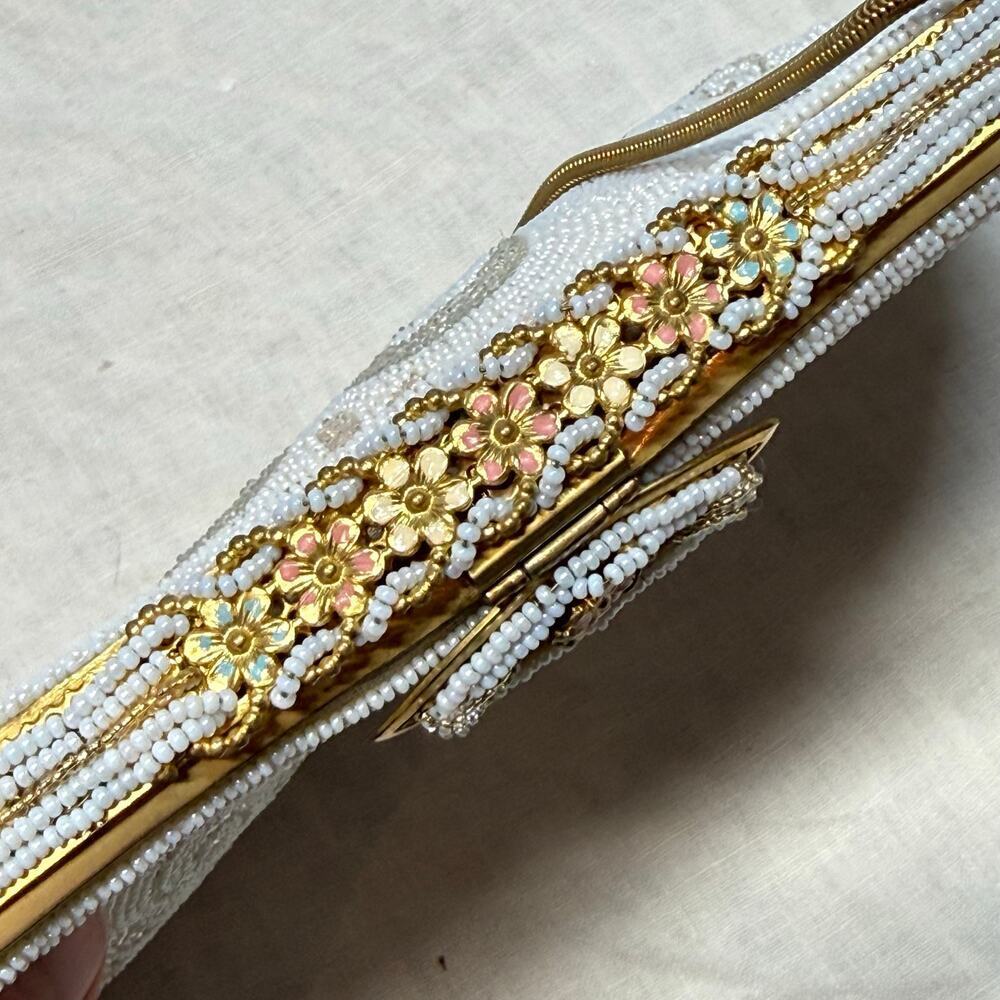 Vintage 1950s Intricate Beaded Floral Scroll Pastel Gold Frame Mini Handbag - Picture 4 of 9